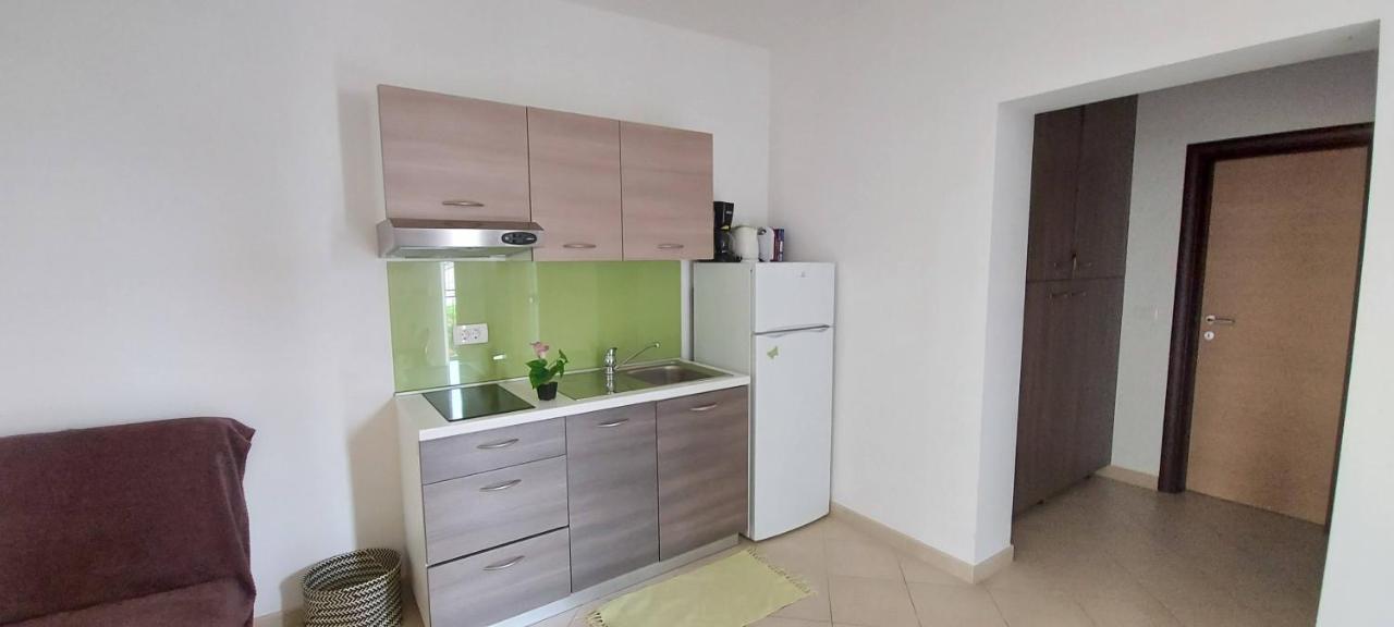 Apartmani Tomislav Крк Екстер'єр фото