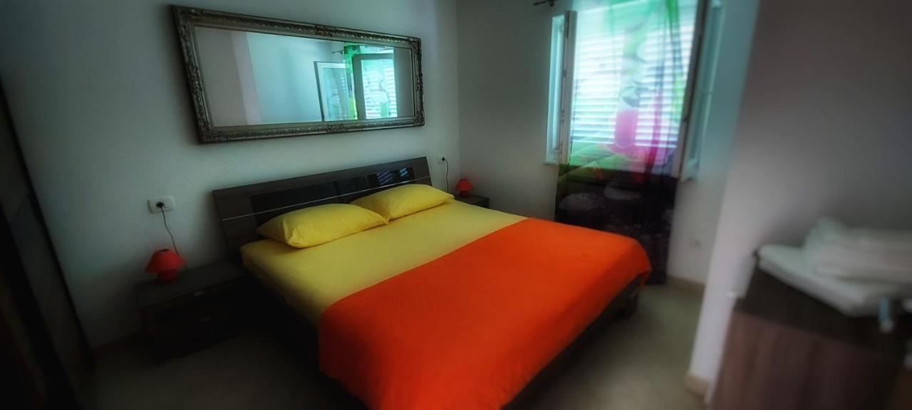 Apartmani Tomislav Крк Екстер'єр фото